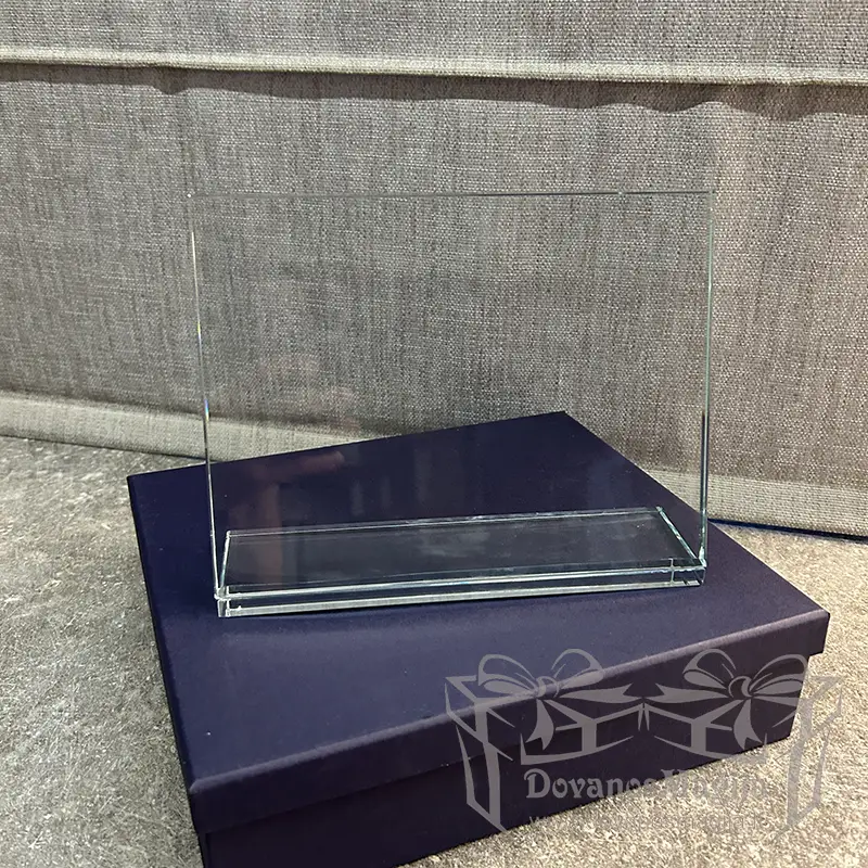 Stikla rāmis 22x17x1cm ar stikla pamatni 2 Stikla rāmis 22x17x1cm ar stikla pamatni