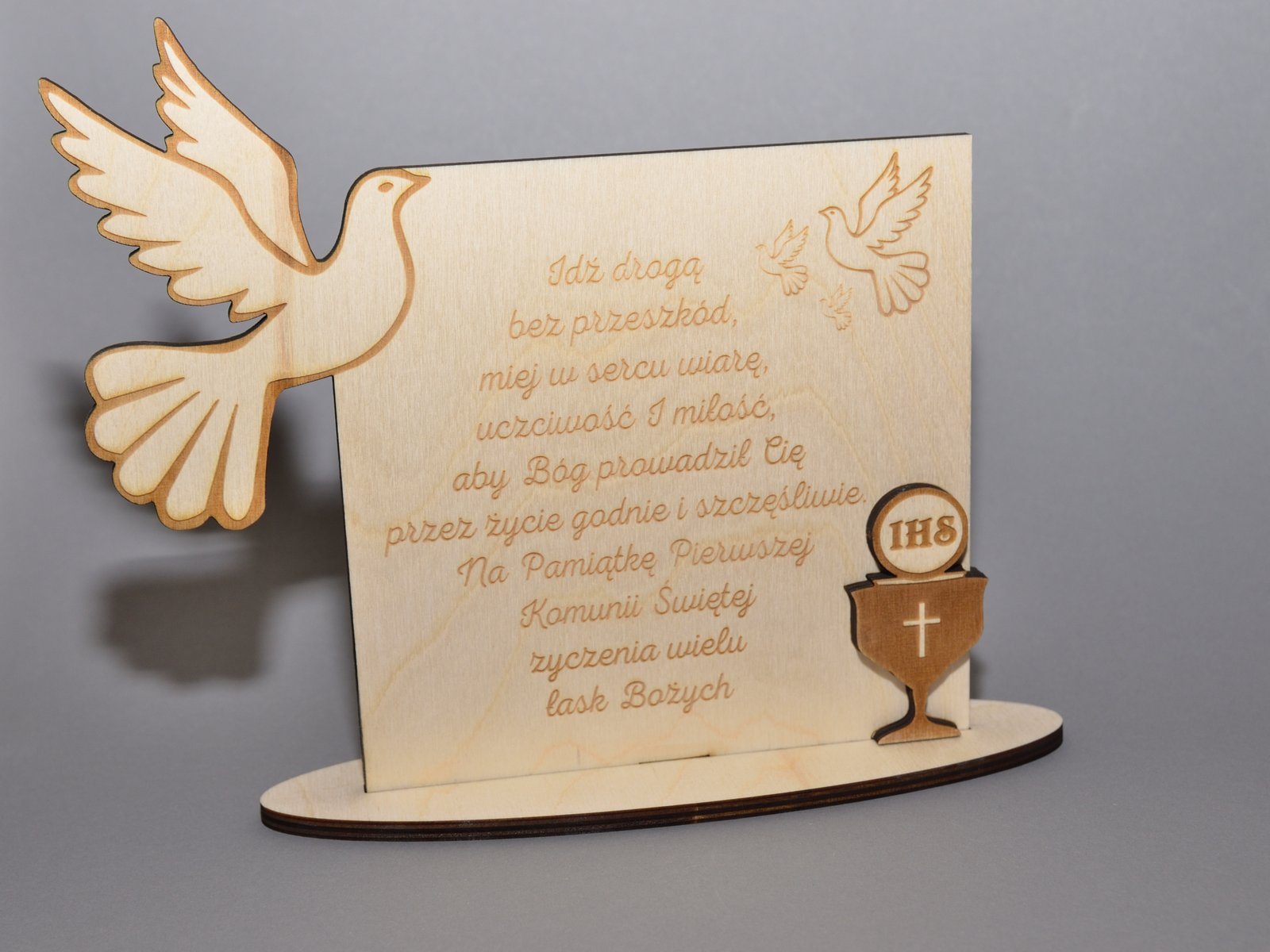 Elegants koka statīvs 18x16x5cm gravēts 2 Koka statīvs 18x16x5cm gravēts